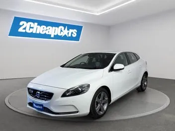 Volvo V40 2013 photo 2