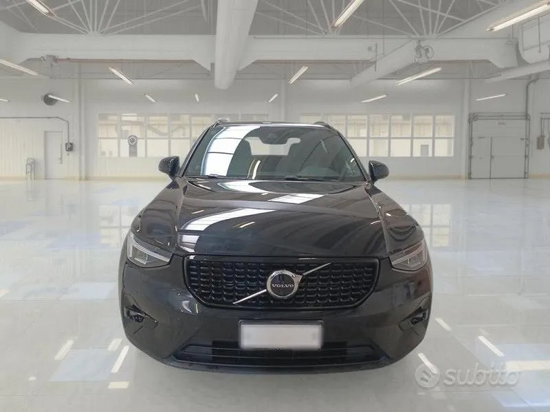 Volvo Xc40 2022 photo 2