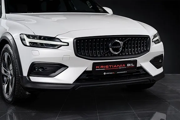 Volvo V60 Cross Country 2020 photo 2