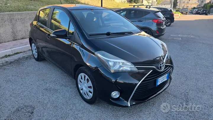Toyota Yaris 2016 photo 3