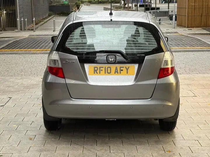 Honda Jazz 2010 photo 5