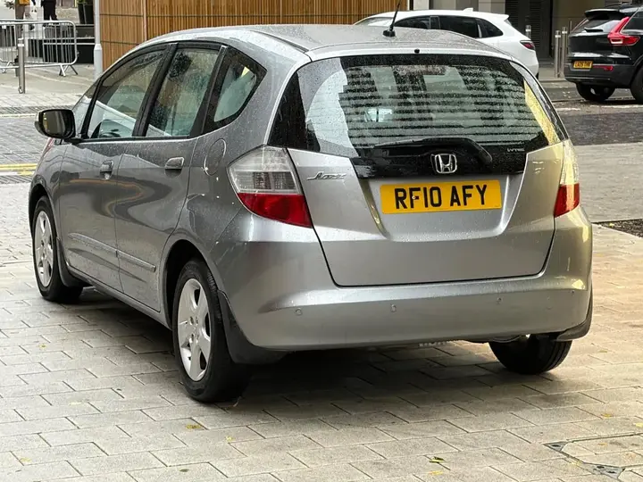 Honda Jazz 2010 photo 4