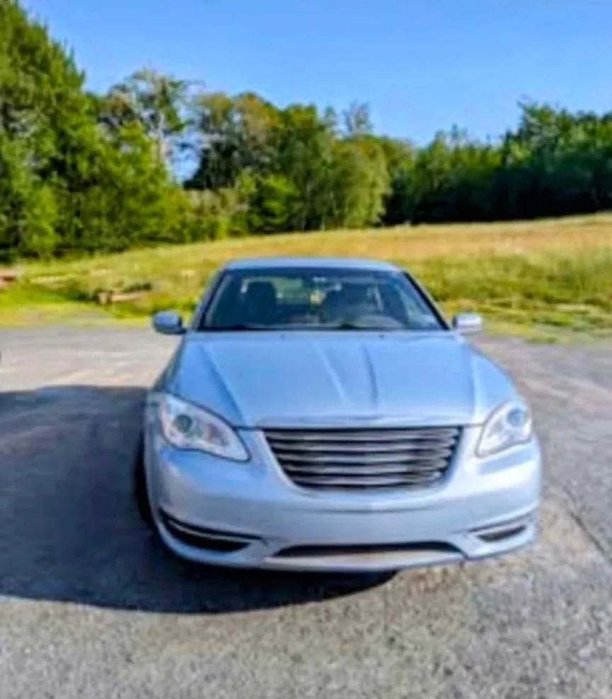 Chrysler 200-Series 2012 photo 3