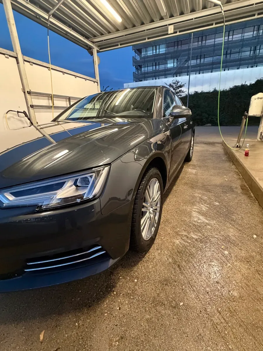 Audi A4 2015 photo 3