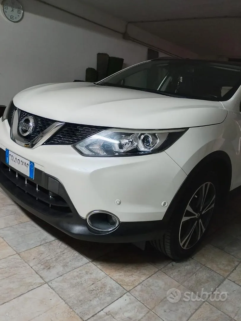 Nissan Qashqai 2015 photo 2