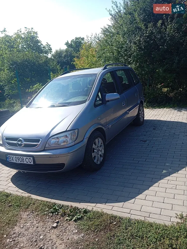 Opel Zafira 2004 photo 2