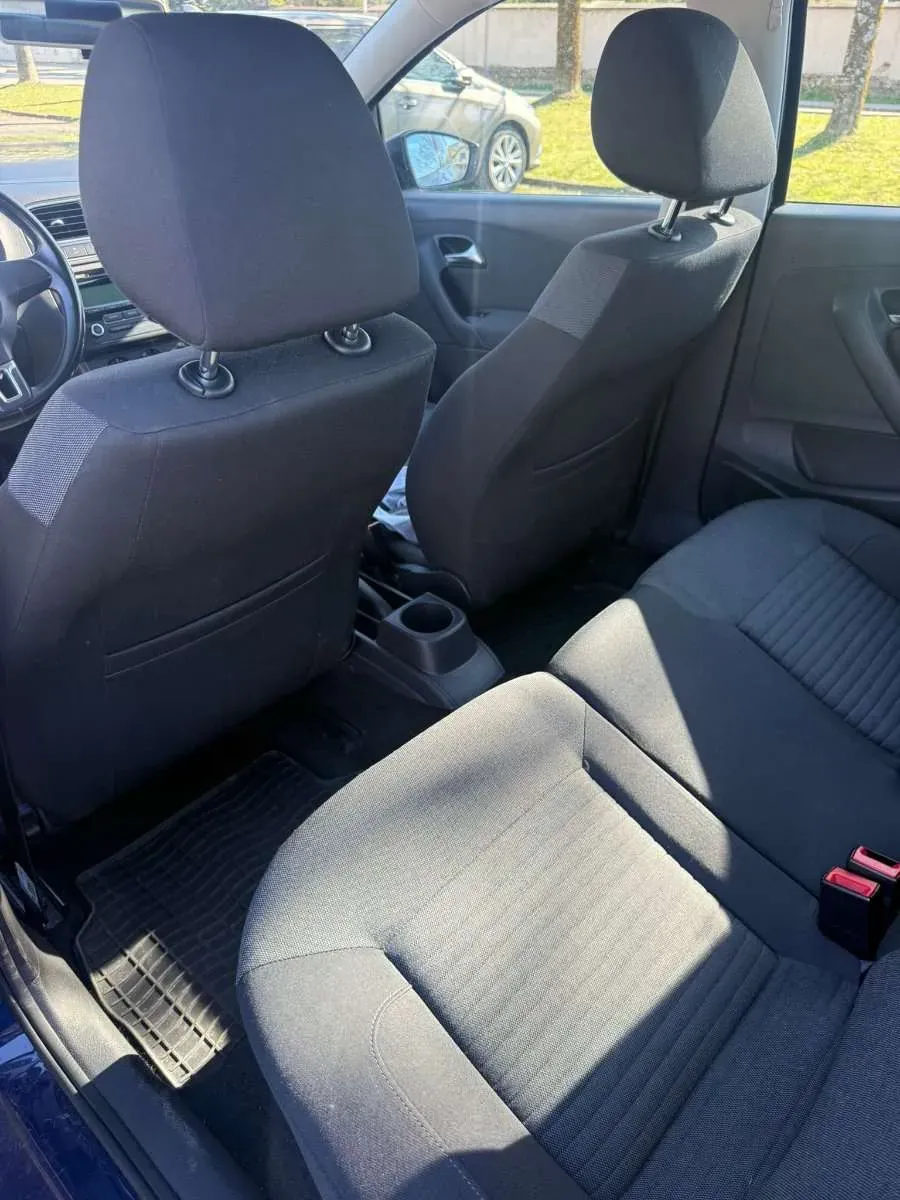 Volkswagen Polo 2011 photo 3
