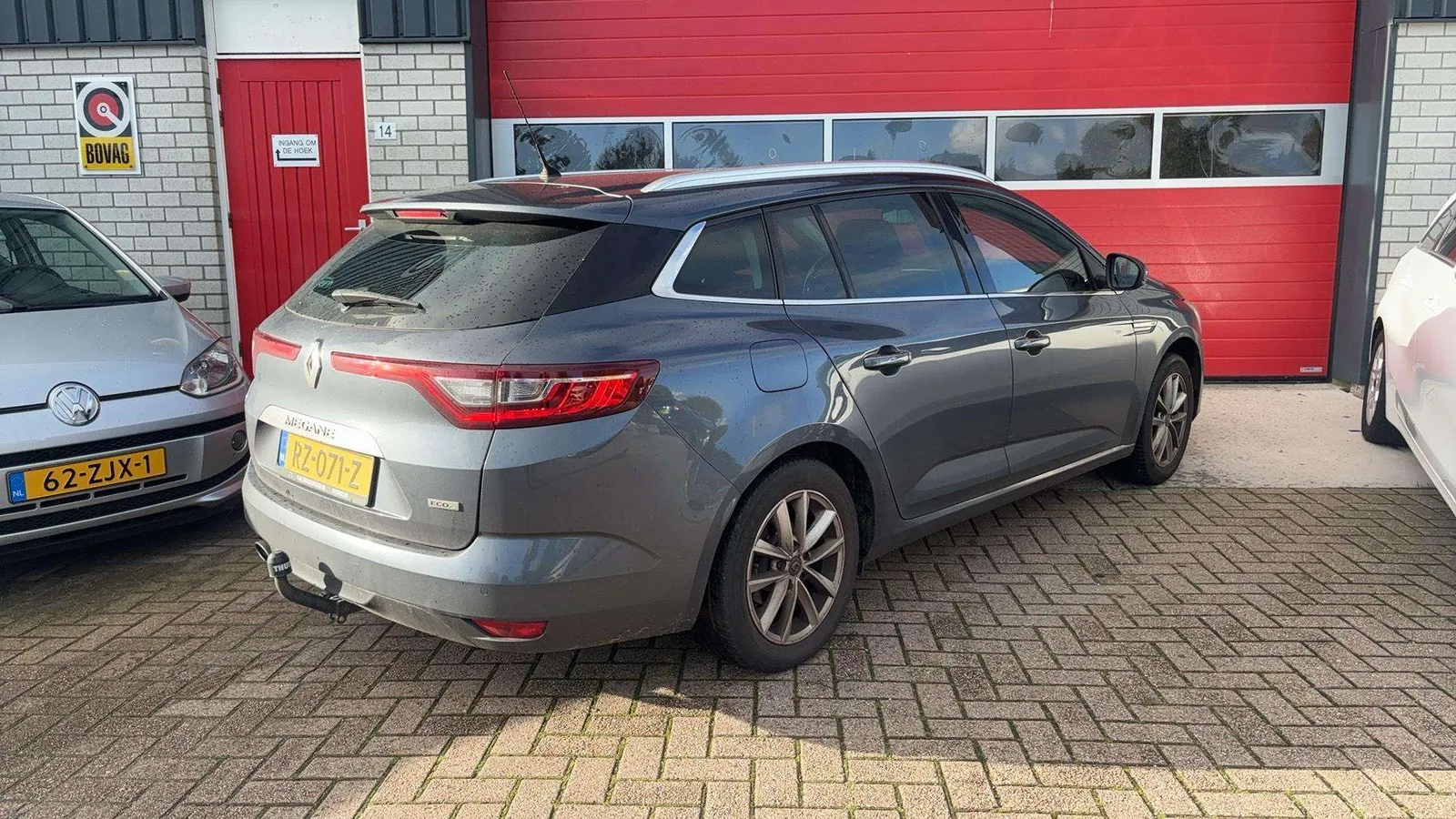 Renault Megane Estate 2018 photo 2