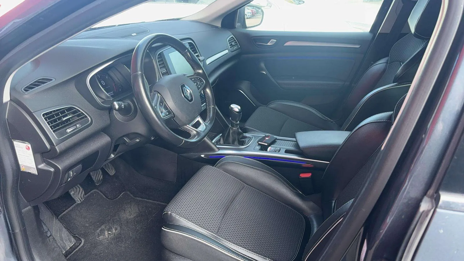 Renault Megane Estate 2018 photo 4