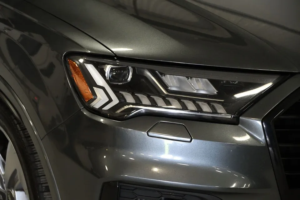 Audi Q7 2023 photo 3