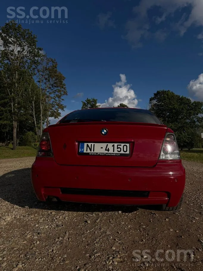 BMW 320 2002 photo 2