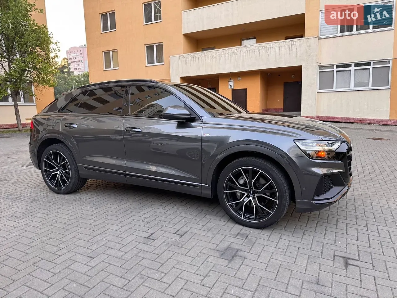 Audi Q8 2020 photo 3