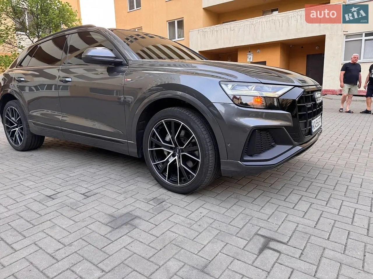 Audi Q8 2020 photo 2