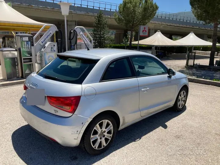 Audi A1 2011 photo 3