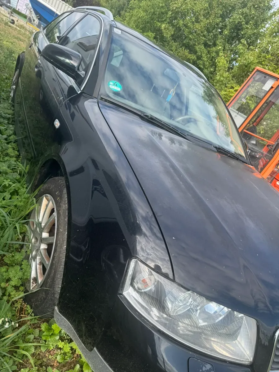 Audi A4 2003 photo 2