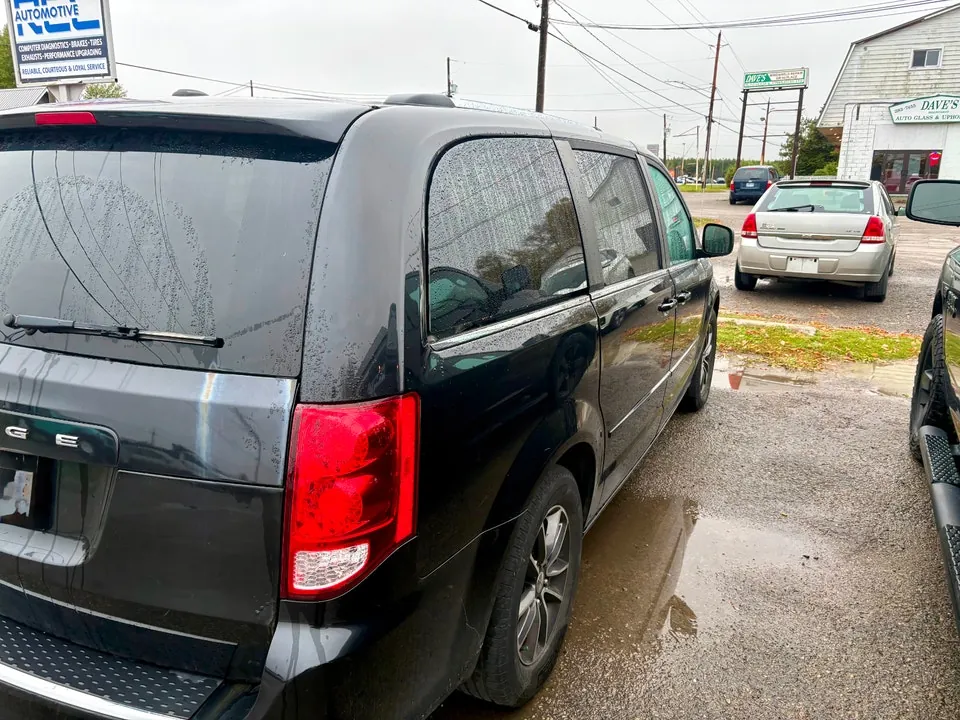 Dodge Grand Caravan 2016 photo 5