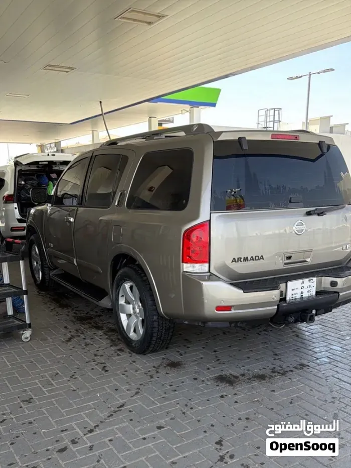 Nissan Armada 2008 photo 2