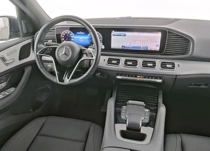 Mercedes-Benz Gle-Class 2025 photo 3