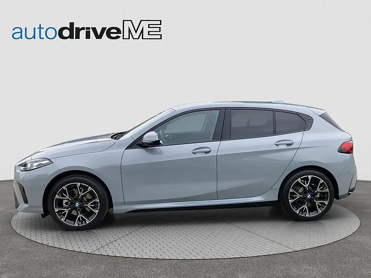 BMW 1 Series photo 3
