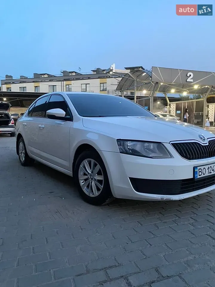 Skoda Octavia 2014 photo 2