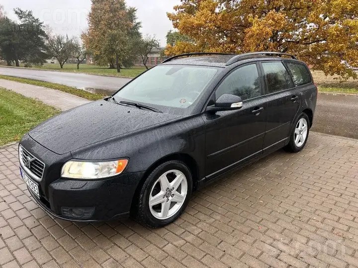 Volvo V50