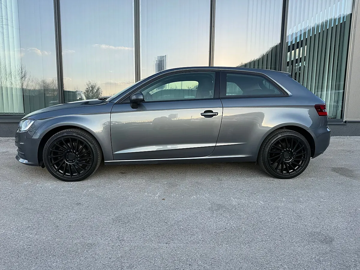 Audi A3 2013 photo 2