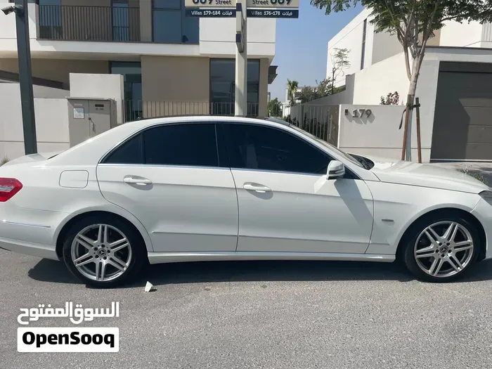 Mercedes-Benz E-Class 2010 photo 2