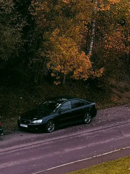 Subaru Legacy 2005 photo 2