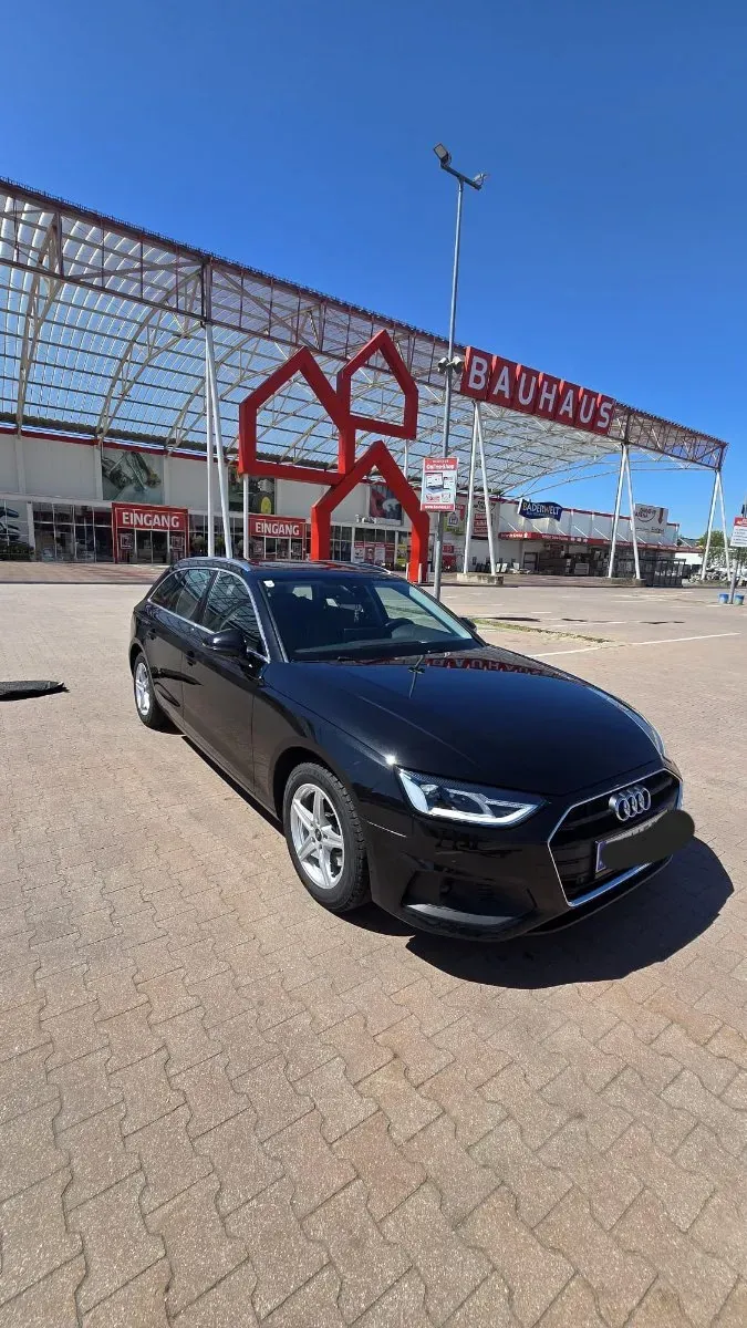 Audi A4 2021 photo 3