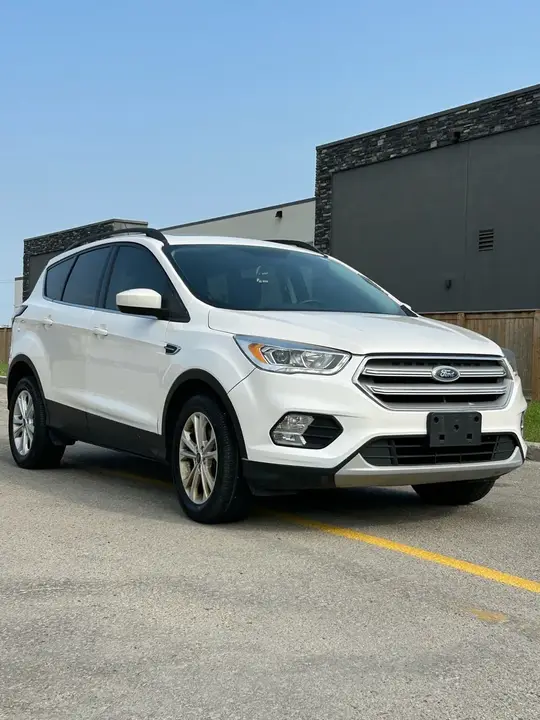 Ford Escape 2018 photo 3