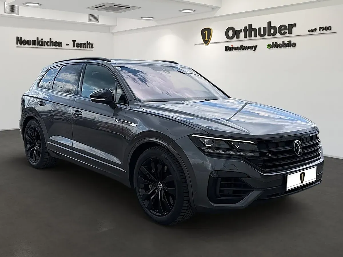 Volkswagen Touareg 2020 photo 2