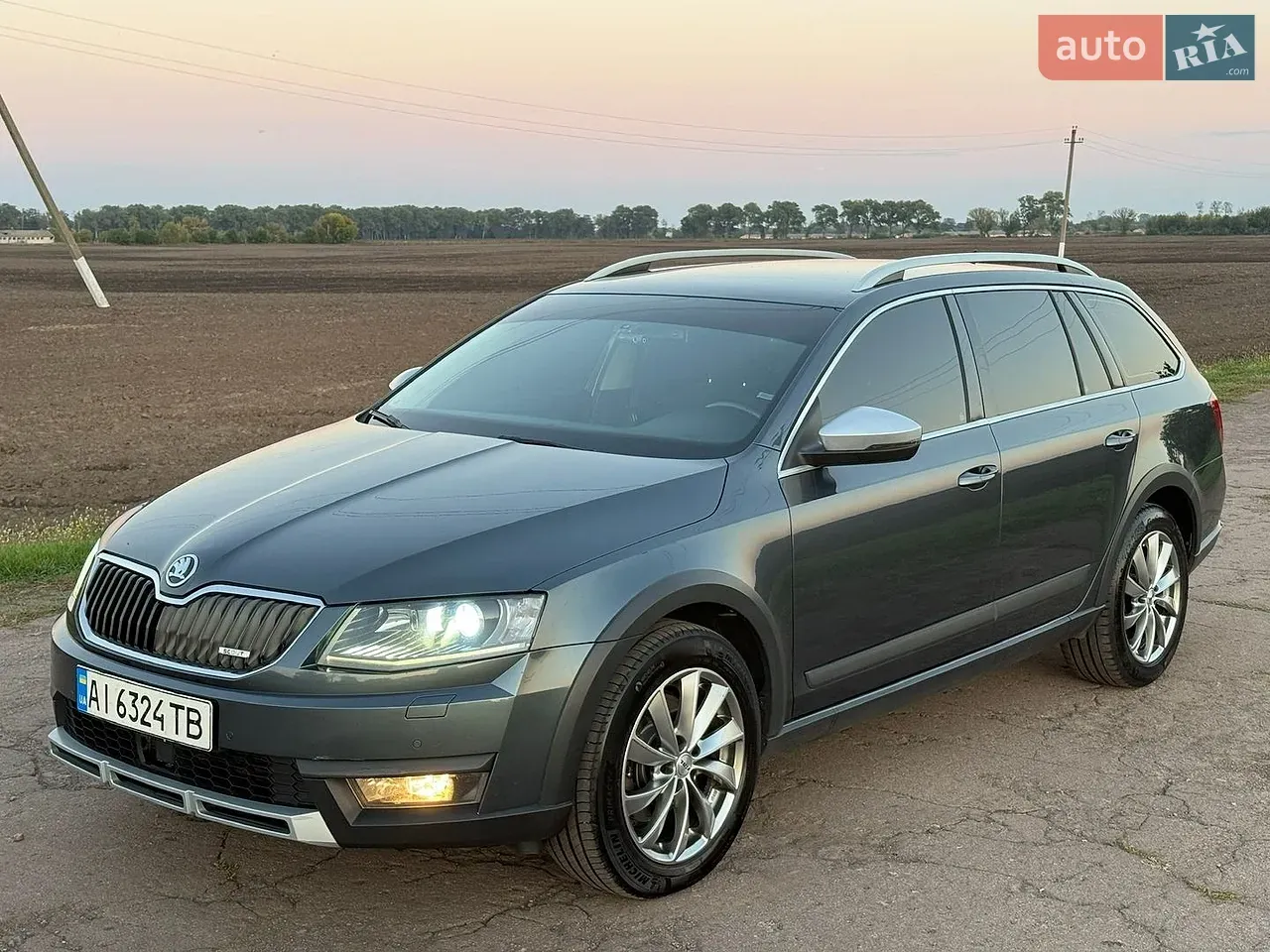 Skoda Octavia Scout 2015 photo 2