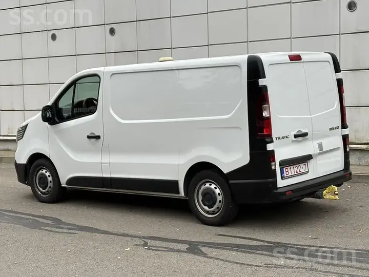 Renault Trafic 2022 photo 4