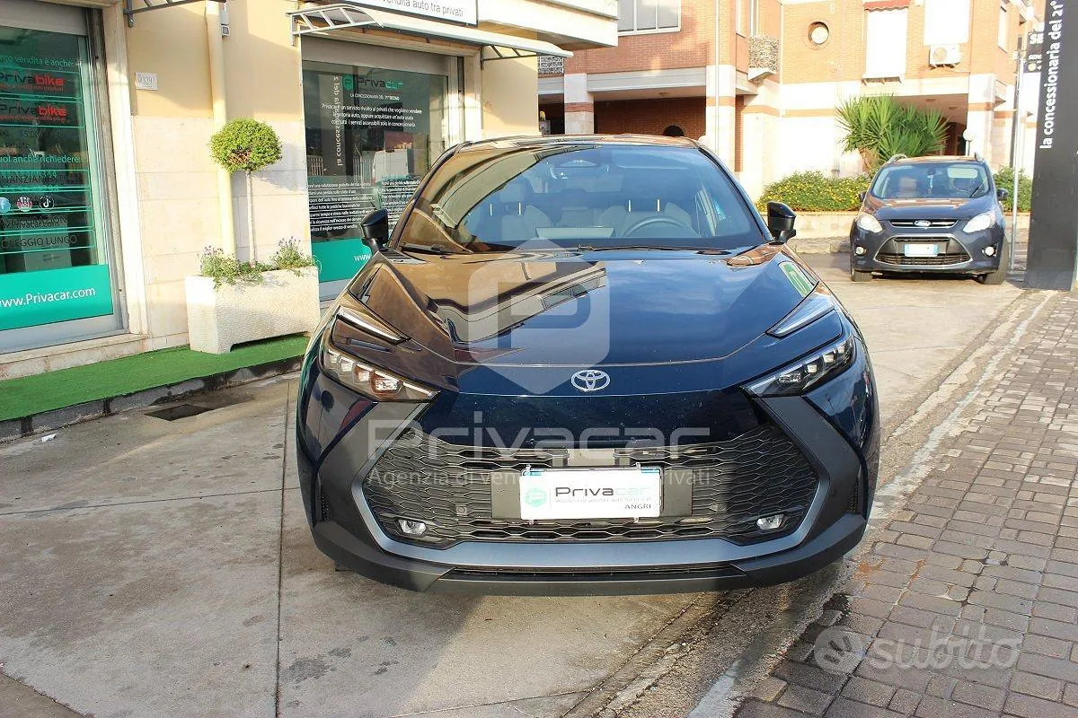 Toyota C-Hr 2025 photo 2