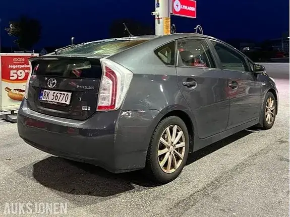 Toyota Prius 2013 photo 4