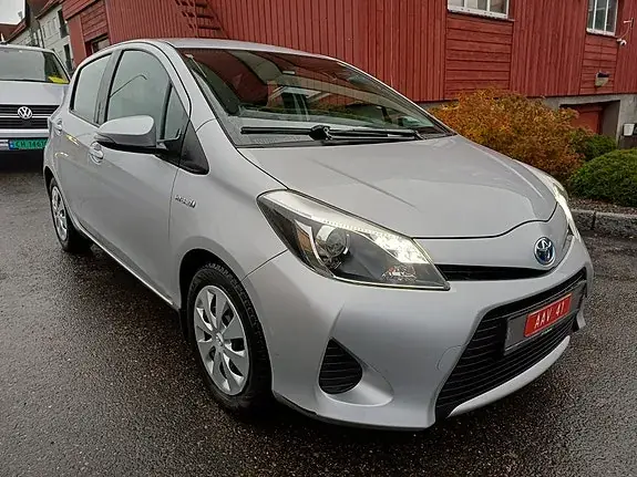 Toyota Yaris 2013 photo 4