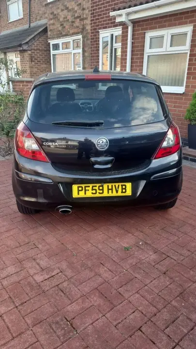 Vauxhall Corsa 2010 photo 2