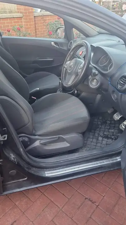 Vauxhall Corsa 2010 photo 5