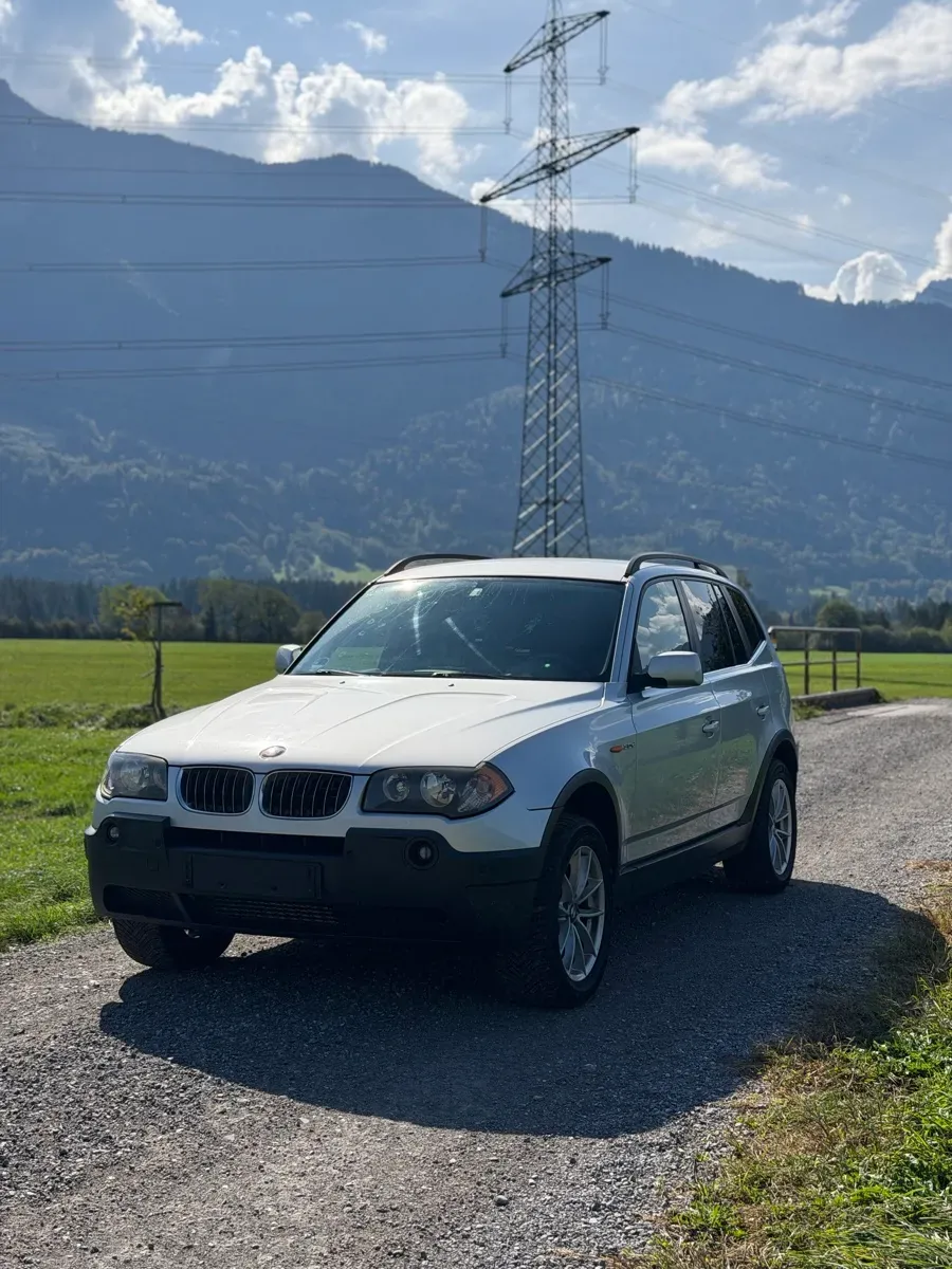 BMW X3 2005 photo 2