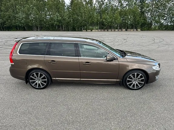 Volvo V70 2015 photo 4