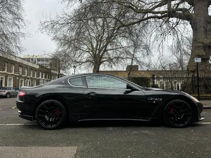 Maserati Granturismo 2013 photo 5