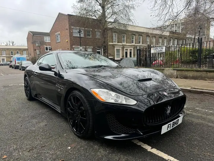 Maserati Granturismo 2013 photo 2