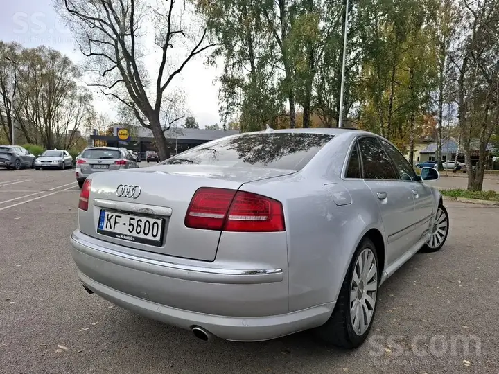 Audi A8 2008 photo 4