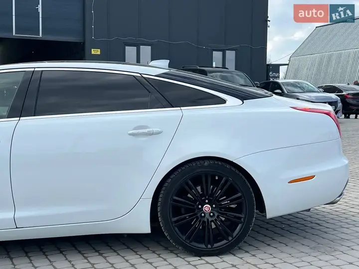 Jaguar Xj 2017 photo 4