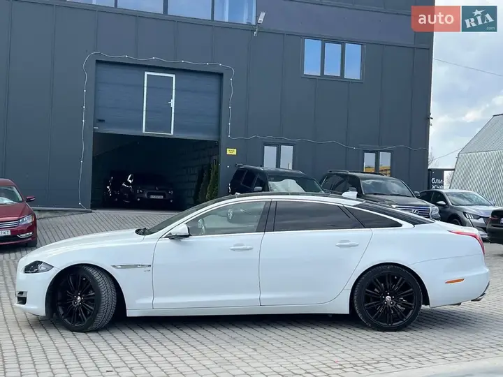 Jaguar Xj 2017 photo 3