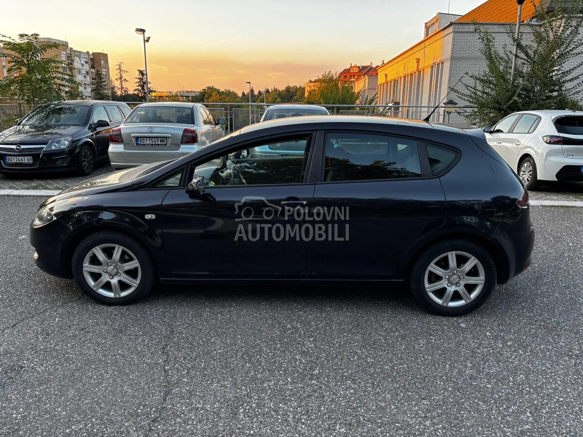 Seat Leon 2006 photo 2