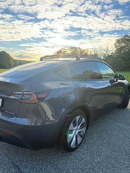 Tesla Model Y 2022 photo 5