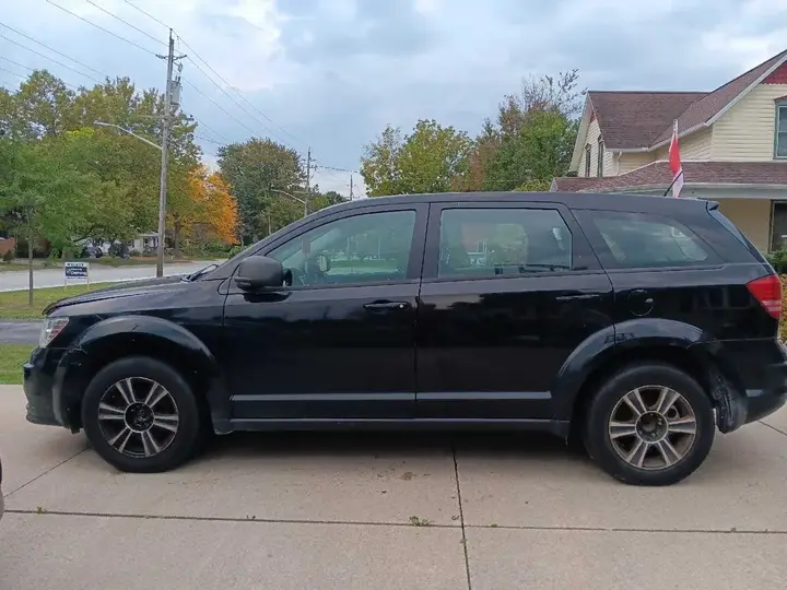 Dodge Journey 2015 photo 2
