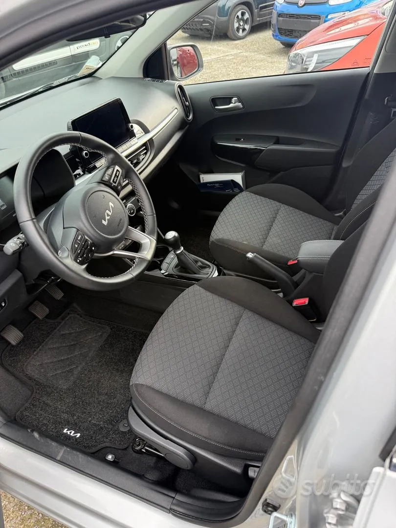 Kia Picanto 2025 photo 3