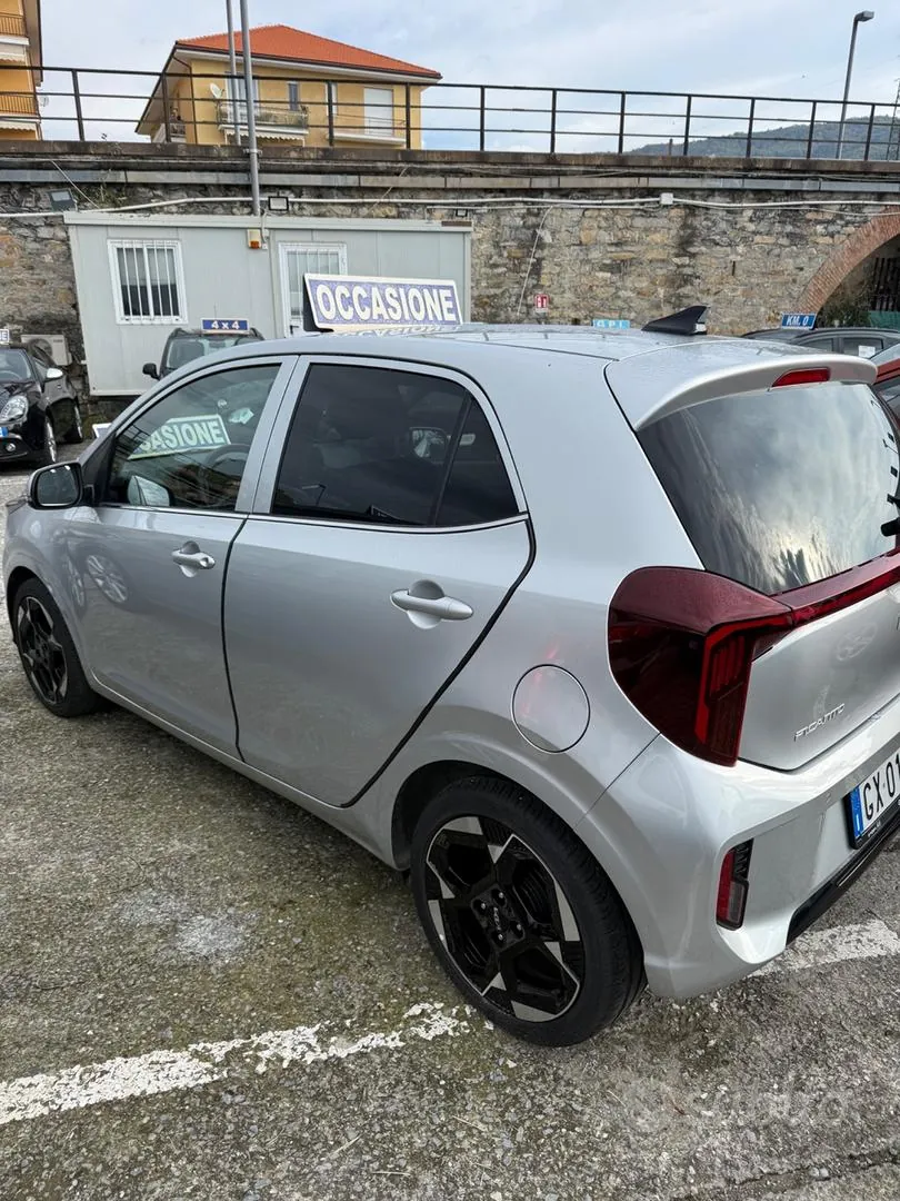 Kia Picanto 2025 photo 2
